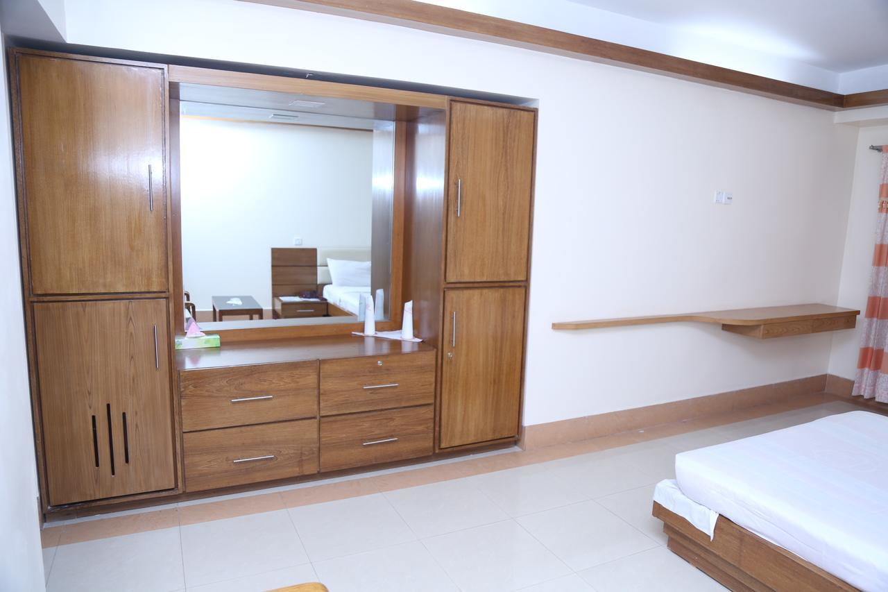 סילט Hotel Garden Inn מראה חיצוני תמונה