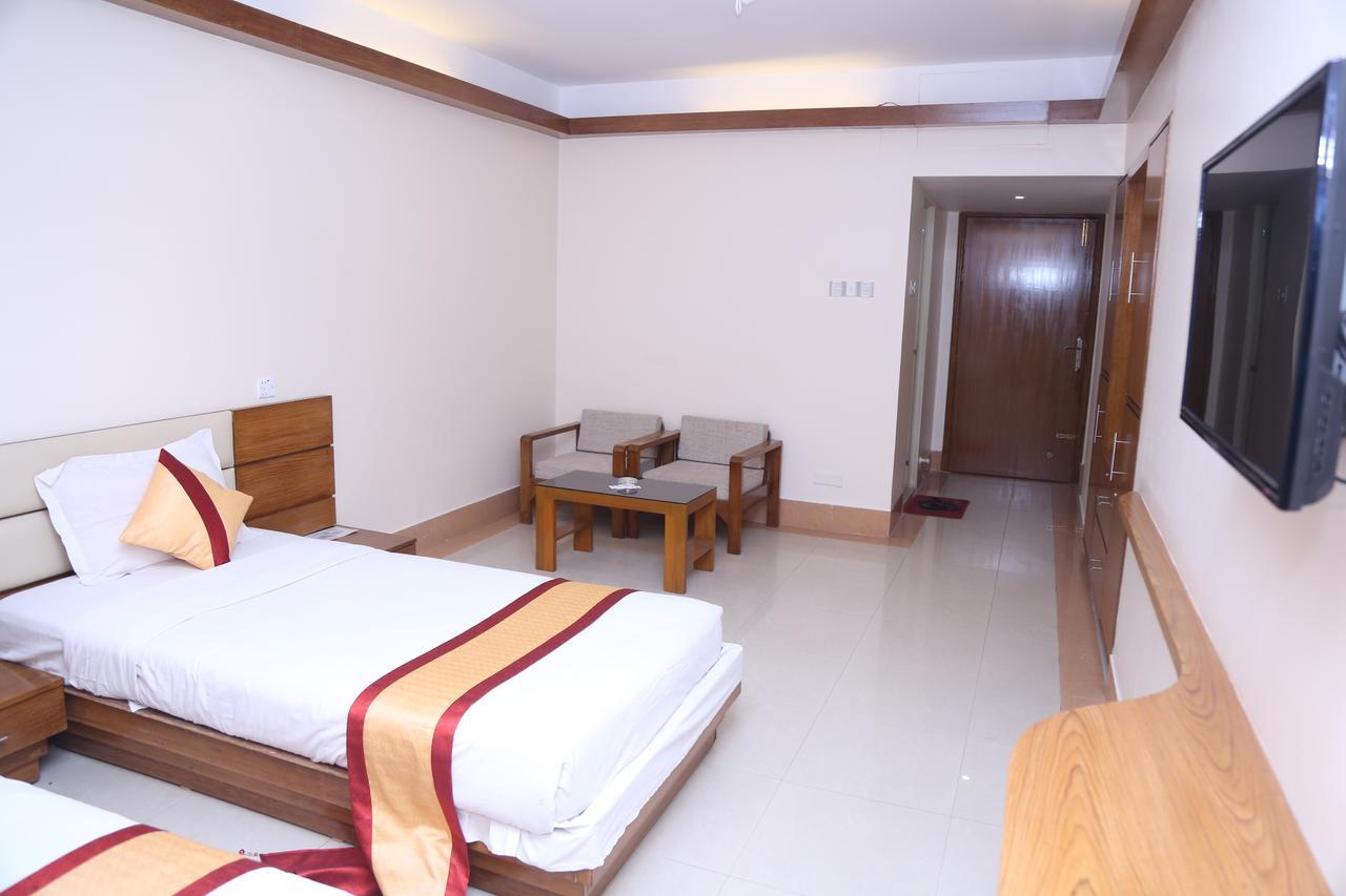 סילט Hotel Garden Inn מראה חיצוני תמונה