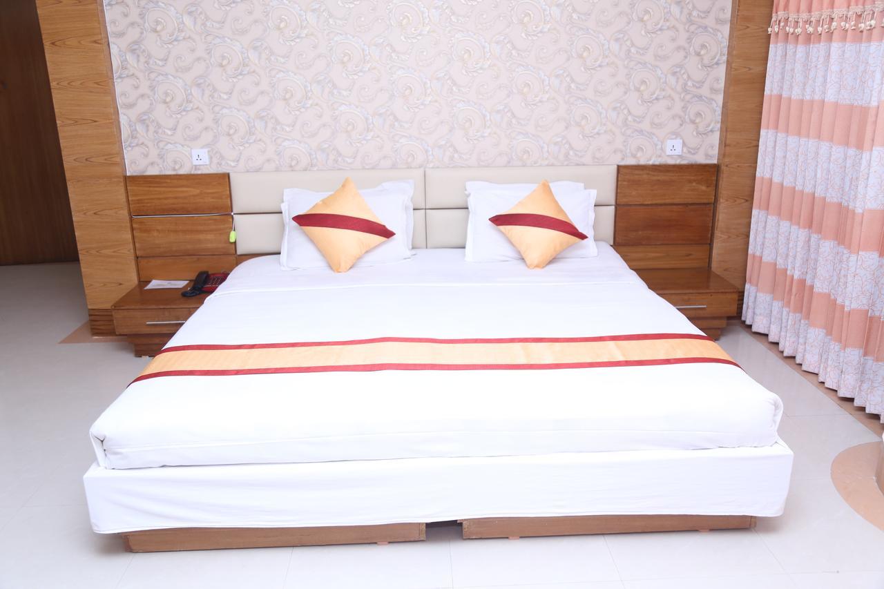 סילט Hotel Garden Inn מראה חיצוני תמונה