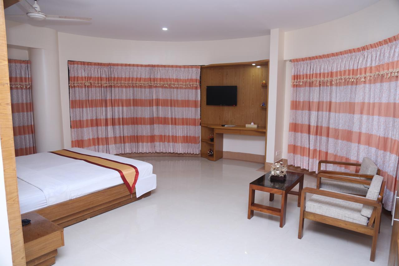 סילט Hotel Garden Inn מראה חיצוני תמונה