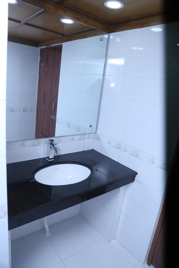 סילט Hotel Garden Inn מראה חיצוני תמונה