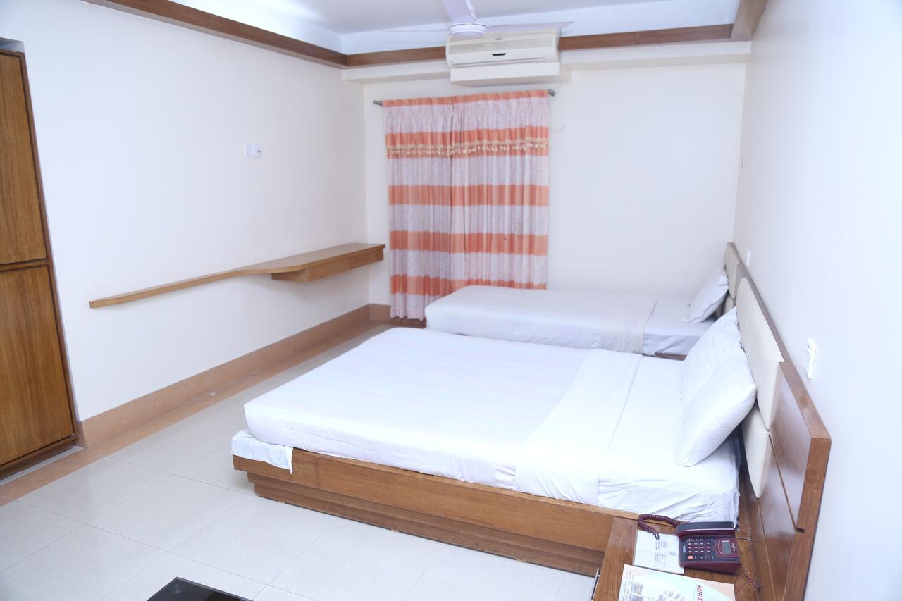 סילט Hotel Garden Inn מראה חיצוני תמונה
