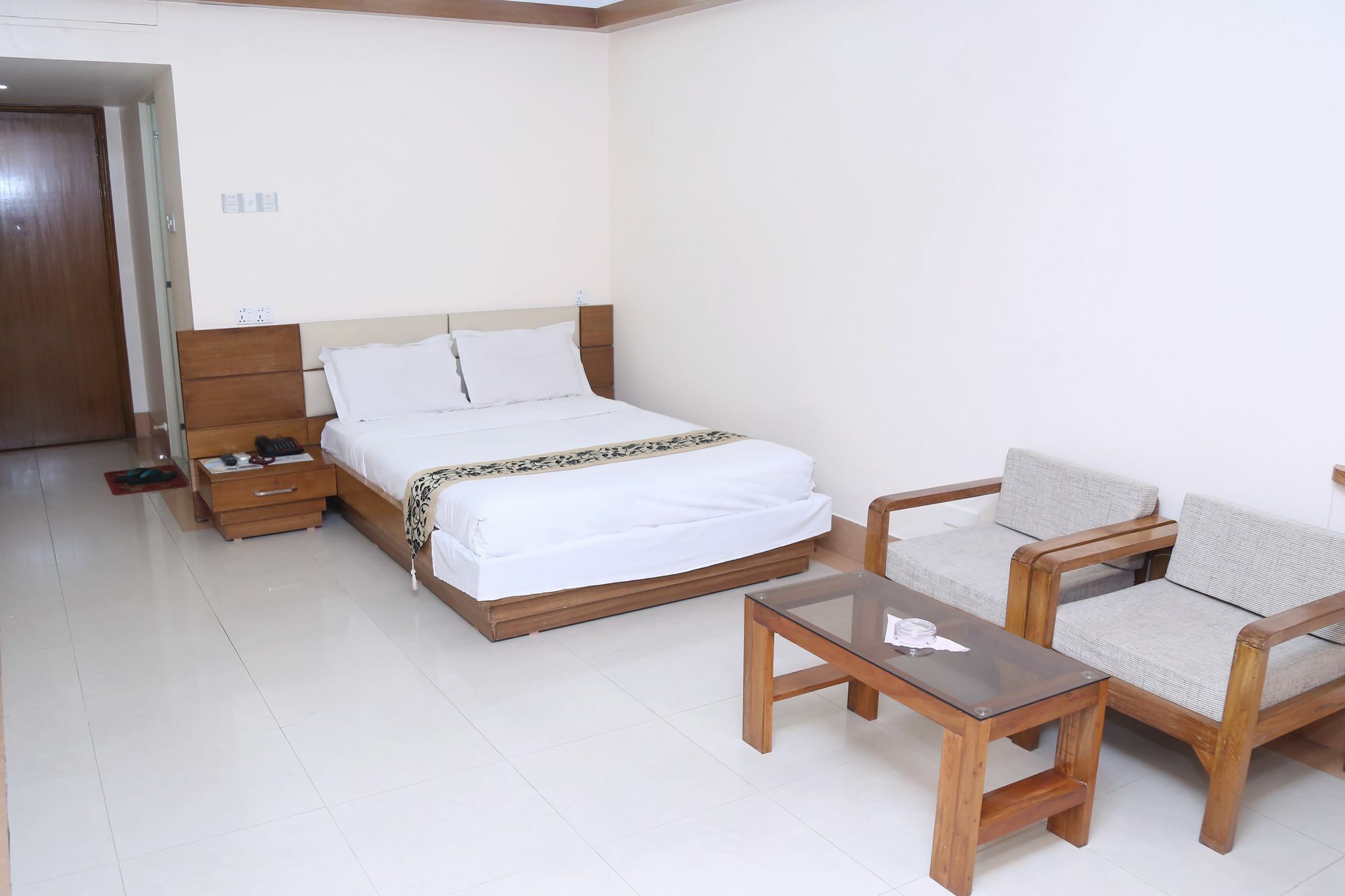 סילט Hotel Garden Inn מראה חיצוני תמונה