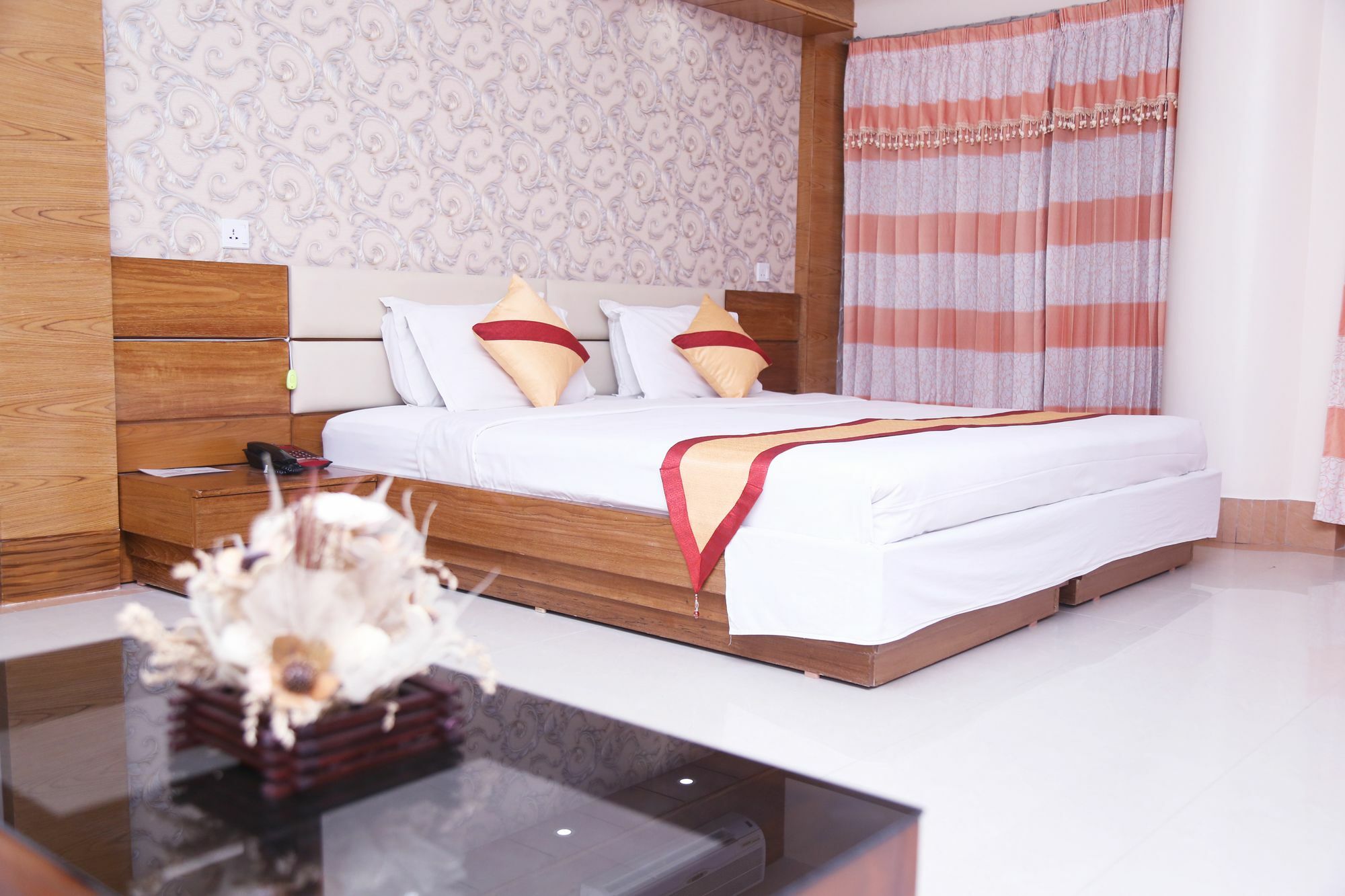 סילט Hotel Garden Inn מראה חיצוני תמונה